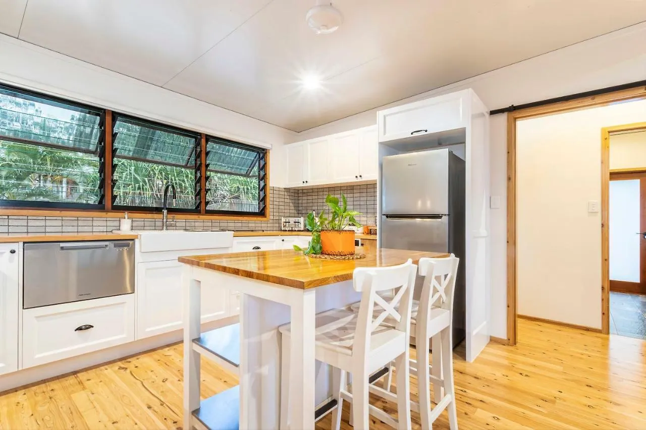 Nyaraló Little Mountain Retreat Villa Caloundra
